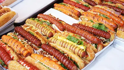 Ile kalorii ma hot dog? Kaloryczność i wartości odżywcze